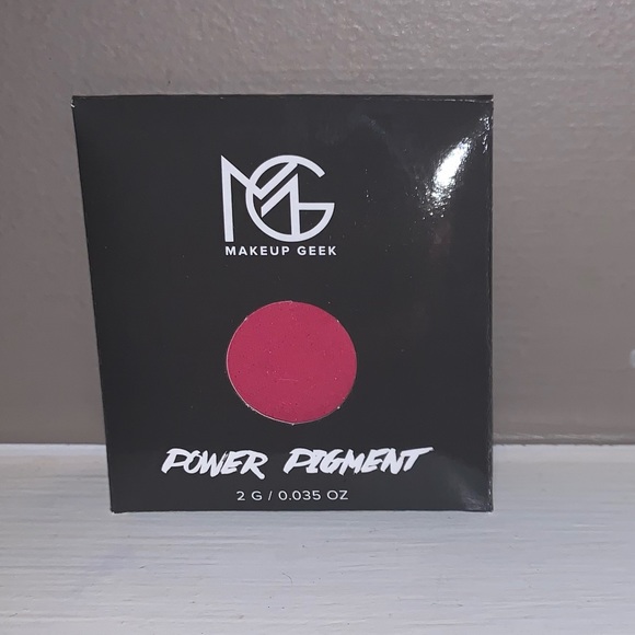 NWT Full Size MAKEUP GEEK Matte ‘Power Pigment’ Square Eyeshadow “UNLEASHED” - Picture 4 of 12